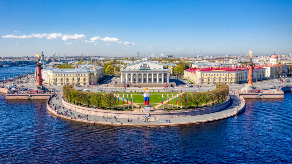 Аренда катера в Санкт-Петербурге