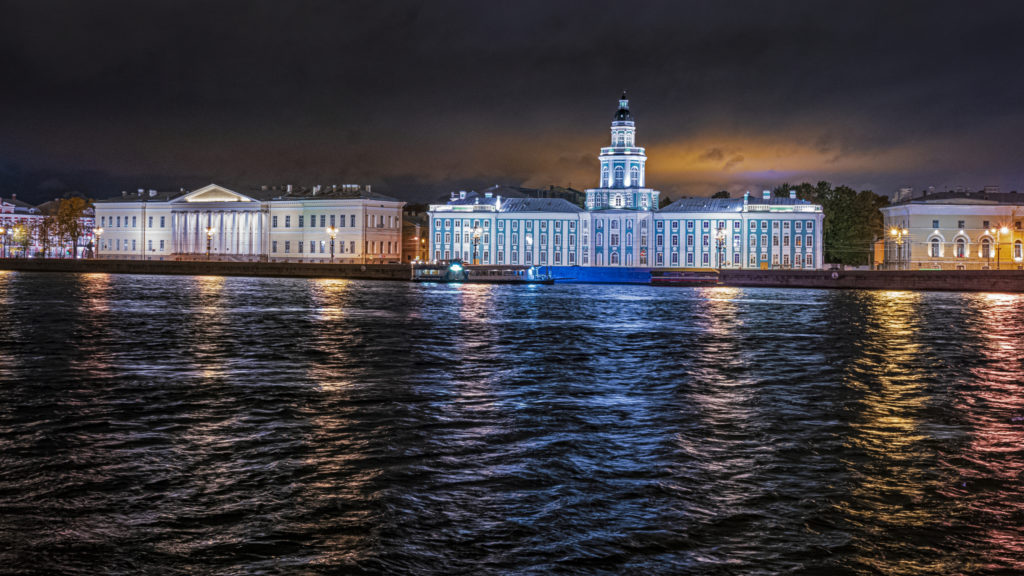 Аренда катера в Санкт-Петербурге