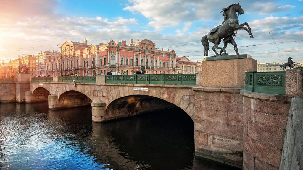 Аренда катера в Санкт-Петербурге