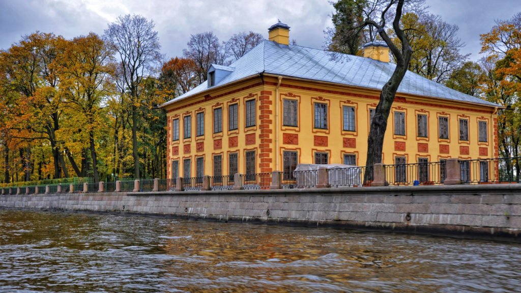 Аренда катера в Санкт-Петербурге